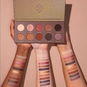 ZOEVA
Cocoa Blend Eyeshadow Palette